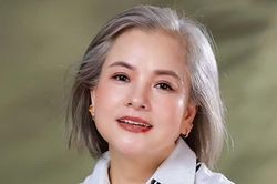 NSND Thu Quế tuổi 57 tóc bạc trắng, hoa hậu Mai Phương Thúy gợi cảm