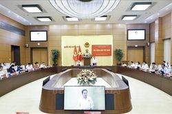 Chủ tịch Quốc hội Trần Thanh Mẫn dự Hội nghị lần thứ năm Ban Chấp h&agrave;nh Đảng bộ Quốc hội