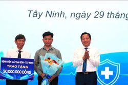 Mở chiến dịch 90 ngày đêm khám sức khỏe miễn phí đến từng người dân