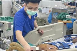 Điện giật ngừng tim, bệnh nhân được cứu sống nhờ ép tim liên tục