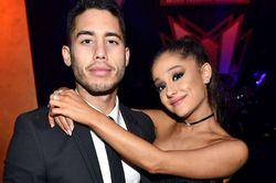 Ariana Grande đổi lời hit 'Thank U, Next' để tri &acirc;n bạn trai cũ ngay tr&ecirc;n s&acirc;n khấu