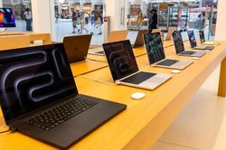 Khủng hoảng chip đẩy doanh nghiệp điện tử v&agrave;o cuộc chiến sinh tồn