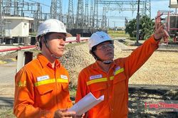 Giữ nhịp dòng điện giữa nắng nóng cực điểm