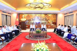 Hà Nội và Khăm Muồn mở rộng hợp tác đầu tư, thương mại