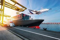 Bức tranh ngành logistics quý 2: Phân hóa dưới áp lực chi phí nhiên liệu