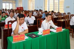 HĐND x&atilde; H&ograve;a Điền th&ocirc;ng qua nghị quyết sắp xếp c&ograve;n 7 ấp