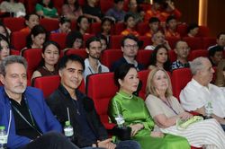 Minh tinh Jane Seymour xuất hiện tại Ti&ecirc;u điểm điện ảnh Hoa Kỳ