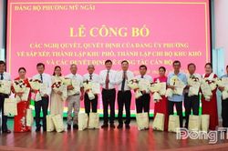 Phường Mỹ Ng&atilde;i: C&ocirc;ng bố Quyết định th&agrave;nh lập 12 Chi bộ khu phố