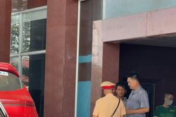Cảnh sát giao thông Gia Lai dẫn đường đưa cụ bà đột quỵ đi cấp cứu