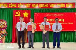 Xã Đại Lãnh: Công bố các quyết định về công tác cán bộ