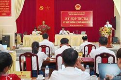 Nhiều địa phương tổ chức kỳ họp HĐND giữa năm, th&ocirc;ng qua h&agrave;ng loạt nghị quyết quan trọng về ph&aacute;t triển kinh tế - x&atilde; hội v&agrave; sắp xếp th&ocirc;n
