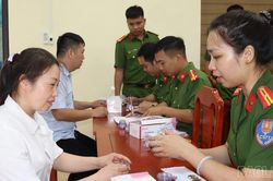 100% c&aacute;n bộ, c&ocirc;ng chức phường &Acirc;u L&acirc;u được kiểm tra ma t&uacute;y
