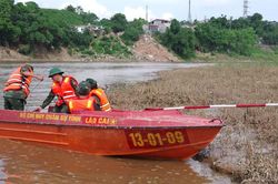 Bộ Chỉ huy Quân sự tỉnh Lào Cai tổ chức lớp tập huấn lái xuồng và tìm kiếm cứu nạn năm 2026