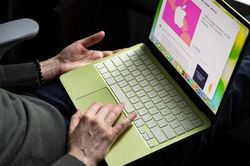 Apple nỗ lực đưa chip nhớ CXMT vào chuỗi cung ứng Mac bất chấp rào cản pháp lý