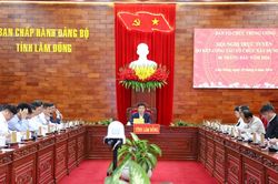 B&iacute; thư Tỉnh ủy L&acirc;m Đồng Y Thanh H&agrave; Ni&ecirc; Kđăm dự Hội nghị trực tuyến to&agrave;n quốc về c&ocirc;ng t&aacute;c tổ chức x&acirc;y dựng Đảng