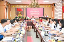 Hội thảo khoa học 'Phát triển kinh tế tư nhân trên địa bàn tỉnh Ninh Bình hiện nay'
