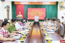 Đoàn công tác Tạp chí Cộng sản làm việc với Ban Thường vụ Đảng ủy xã Mai Sơn