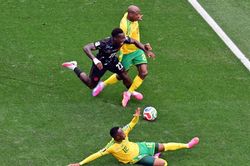 World Cup 2026: Canada thắng nghẹt thở Nam Phi, lần đầu giành vé vào vòng 1/8