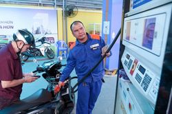 Kéo dài ưu đãi thuế xăng dầu: Thêm dư địa hỗ trợ sản xuất, kinh doanh