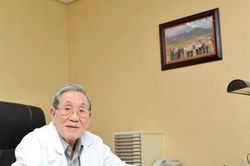 GS.TS.BS Nguyễn Đ&igrave;nh Hối - Người s&aacute;ng lập Bệnh viện Đại học Y Dược TP. Hồ Ch&iacute; Minh qua đời