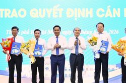 UBND Thành phố Hồ Chí Minh trao các quyết định bổ nhiệm Giám đốc sở và cán bộ