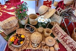 Giảm nghèo bền vững từ nghề đan lục bình