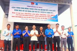 Trao Nhà Nhân ái cho hộ khó khăn ở Sông Đốc