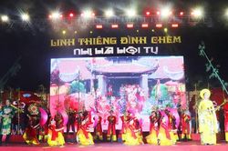 Phường Đ&ocirc;ng Ngạc: Linh thi&ecirc;ng đ&igrave;nh Ch&egrave;m - Nhị H&agrave; hội tụ