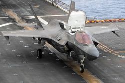 Sau Không quân, đến lượt Thủy quân Lục chiến Mỹ phải nhận F-35 không có radar