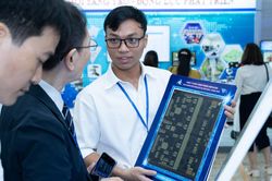 Kỷ nguy&ecirc;n số mở đường cho kinh tế b&aacute;n dẫn