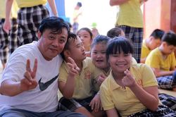 36 năm Pháp Luật TP.HCM: Chúng tôi mang theo những cây cầu yêu thương