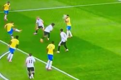 Sự cố hy hữu trong trận Brazil - Nhật