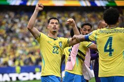 Triệu lượt xem b&agrave;i dự đo&aacute;n ch&iacute;nh x&aacute;c người đưa Brazil đi tiếp