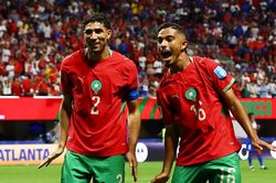 Diễn biến H&agrave; Lan vs Morocco
