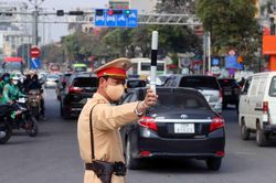 H&agrave; Nội điều chỉnh tổ chức giao th&ocirc;ng phục vụ th&iacute; điểm giai đoạn 1 'V&ugrave;ng ph&aacute;t thải thấp trong v&agrave;nh đai 1'