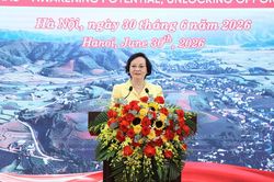 Phó Thủ tướng Phạm Thị Thanh Trà chứng kiến Lai Châu trao quyết định chấp thuận chủ trương đầu tư, MOU hơn 200.000 tỷ đồng