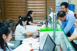 Chấm điểm, đ&aacute;nh gi&aacute; vi&ecirc;n chức hằng th&aacute;ng hoặc hằng qu&yacute;