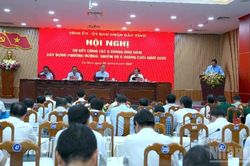 C&agrave; Mau ki&ecirc;n quyết thay thế c&aacute;n bộ yếu k&eacute;m, l&agrave;m việc cầm chừng, đ&ugrave;n đẩy tr&aacute;ch nhiệm