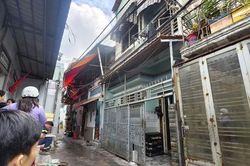 Cháy nhà ở TPHCM sáng nay, cảnh sát nhanh chóng dập lửa