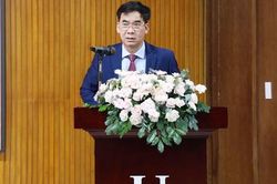 TS Lê Trường Sơn giữ thêm cương vị Bí thư Đảng ủy Trường ĐH Luật TPHCM