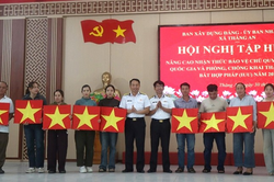 Vùng 3 Hải quân tuyên truyền biển, đảo cho cán bộ, đảng viên, ngư dân xã Thăng An (TP Đà Nẵng)