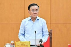 Ban B&iacute; thư ban h&agrave;nh Quy định về th&iacute; điểm giao quyền cấp tr&ecirc;n cơ sở cho đảng ủy cơ sở