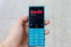 [GALLERY] Top điện thoại bàn phím giá rẻ bền bỉ đáng mua năm 2026