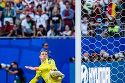 Thủ m&ocirc;n Neuer gi&atilde; từ tuyển Đức sau c&uacute; sốc tại World Cup 2026