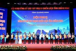 Quảng Ninh c&ocirc;ng bố c&aacute;c quy hoạch chiến lược