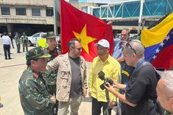 Hình ảnh đoàn cứu hộ Việt Nam tới Venezuela: Thông điệp nghĩa tình