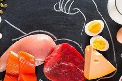 5 chế độ ăn khoa học gi&uacute;p phụ nữ trung ni&ecirc;n giữ d&aacute;ng, giảm mỡ