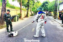 Đẩy mạnh ứng dụng c&ocirc;ng nghệ hiện đại x&aacute;c minh th&ocirc;ng tin mộ liệt sĩ tập thể