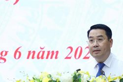 Chủ tịch Lào Cai ra 'tối hậu thư' cho ba dự án tồn đọng tại phường trung tâm tỉnh