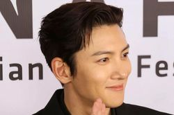 Ji Chang Wook hạnh phúc khi tới Đà Nẵng